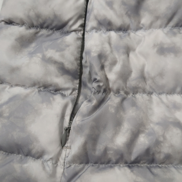 Eddie Bauer Puffer Vest Womens Medium White/Gray EB650 Zip Up - Picture 6 of 8